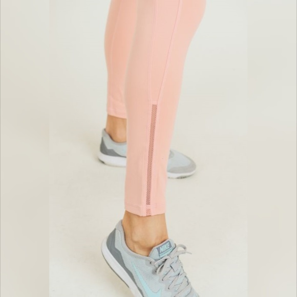 Highwaist Side-Mesh & Slit Full Leggings - Picture 2 of 8